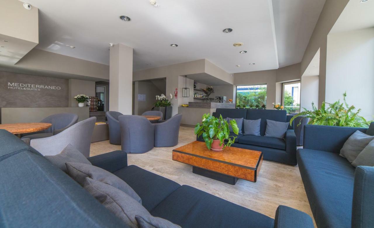 Mediterraneo Hotel & Suites กัตตอลิกา ภายนอก รูปภาพ