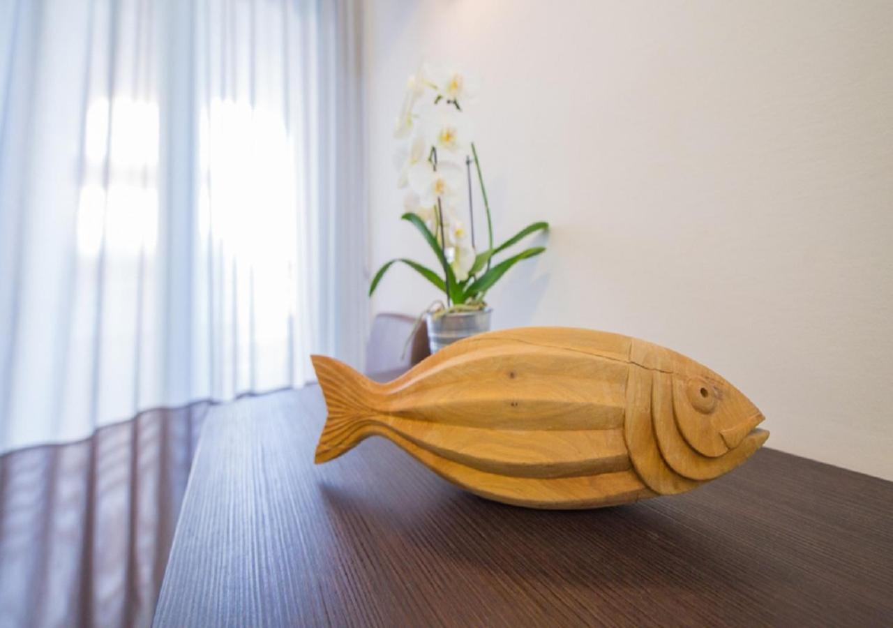 Mediterraneo Hotel & Suites กัตตอลิกา ภายนอก รูปภาพ